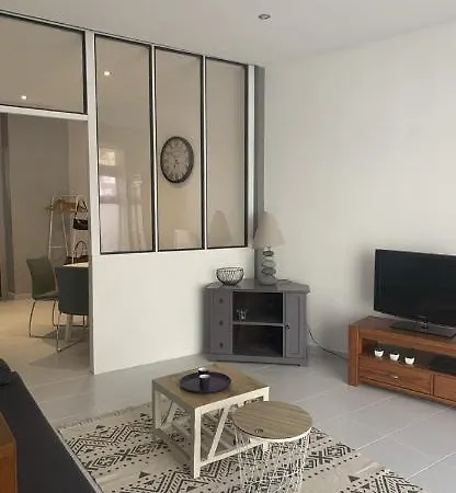 Appartement Cosy Au Coeur Du Centre Historique De Saintes * ساتْ