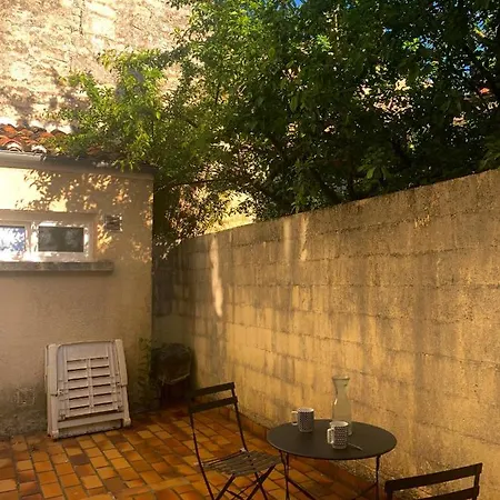 Appartement Cosy Au Coeur Du Centre Historique De Saintes شقة