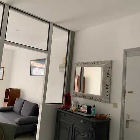 شقة Appartement Cosy Au Coeur Du Centre Historique De Saintes ساتْ